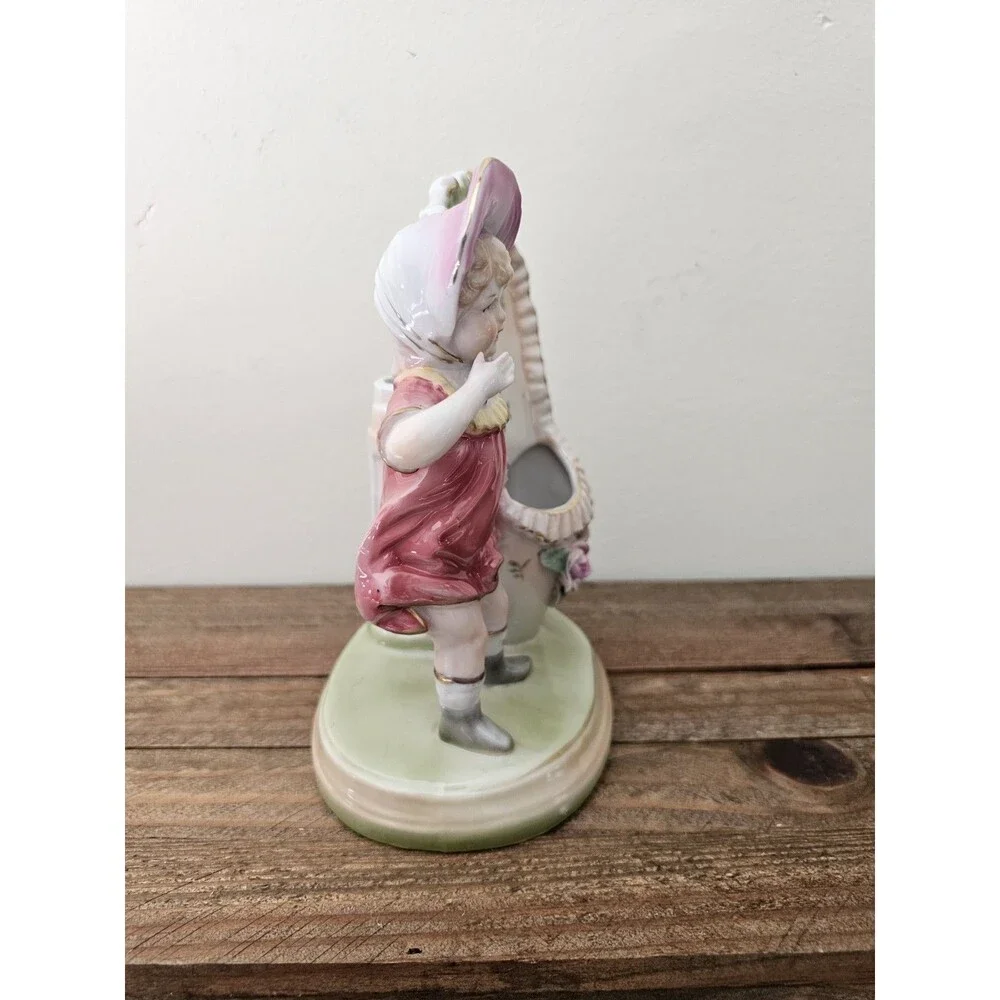 Vintage Paul's Gifts E.P.P. & Co. Baby And Shoe Figure / Planter / Vase